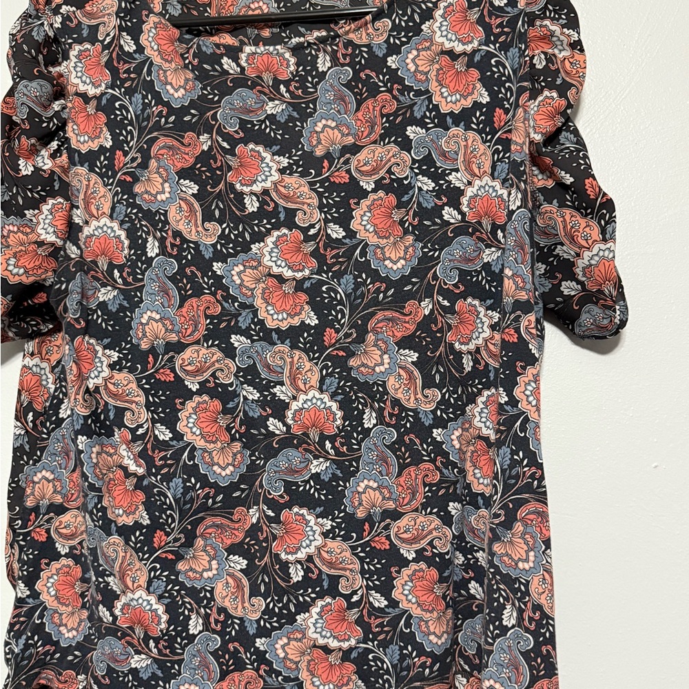 LOFT Grey and Pink Paisley Blouse - Picture 5 of 5